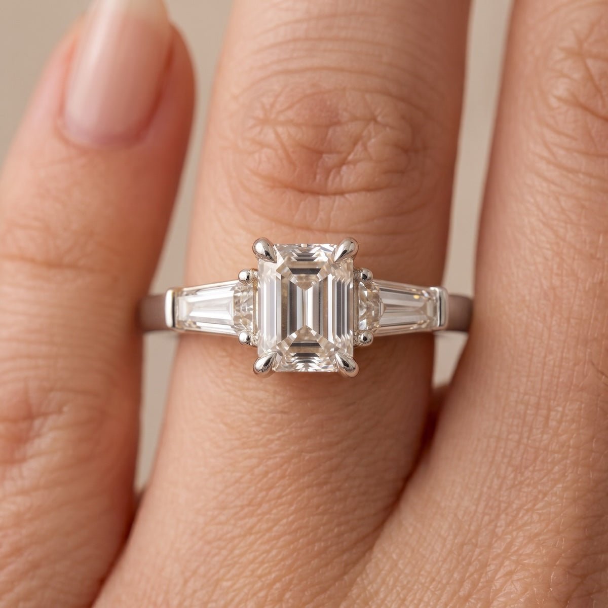 3Diamonds tappered emerald