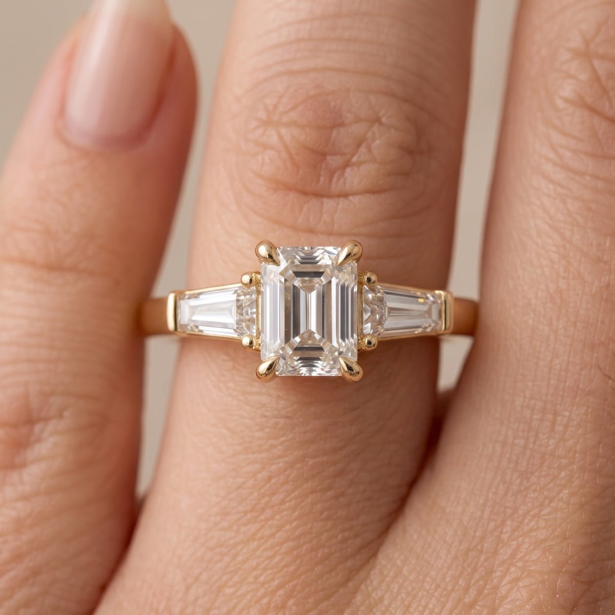 3Diamonds tappered emerald